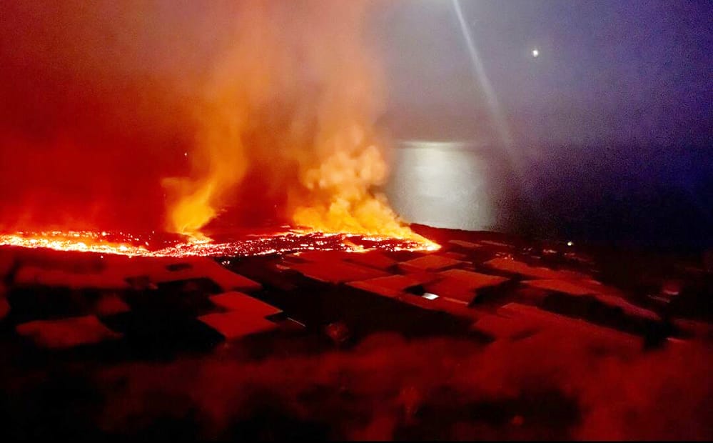 Lava zur Kste